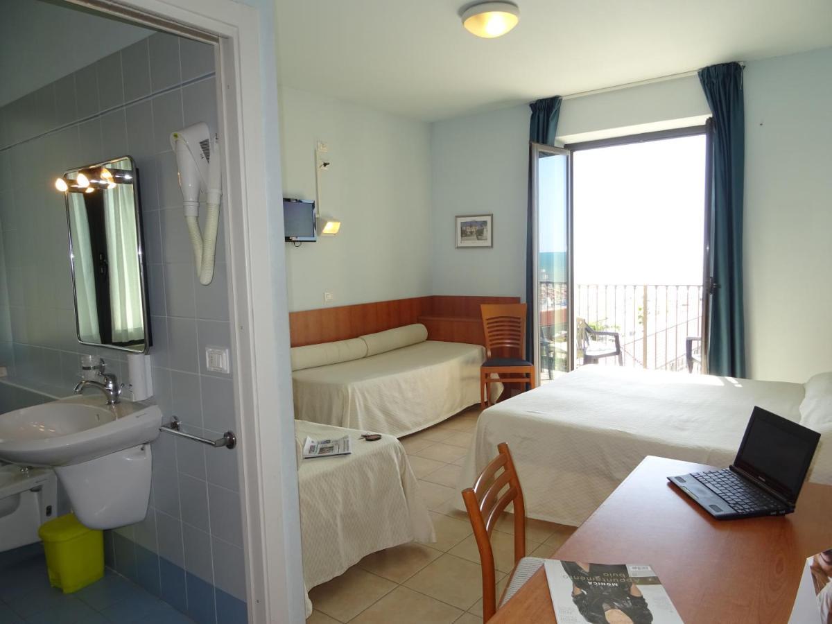 Dependance Dell'Hotel Sole E Mare Lido di Camaiore Esterno foto